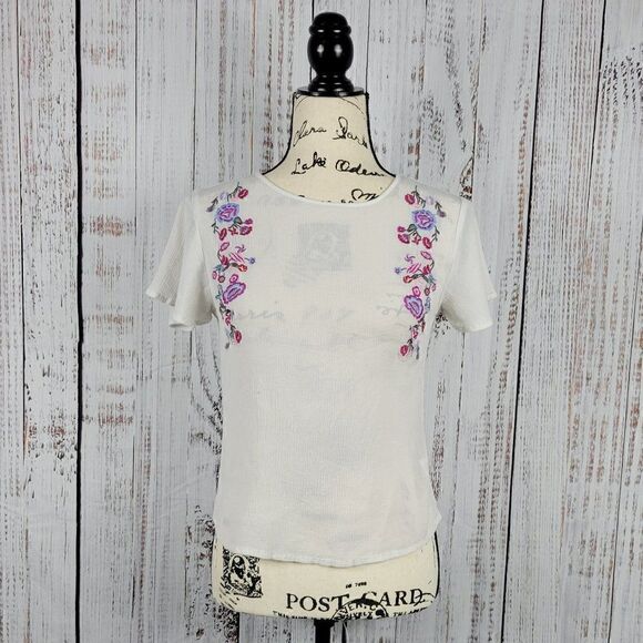 Cloudchaser 100% Rayon Small White Floral Embroidered Boho Short Sleeve Blouse - Picture 1 of 8